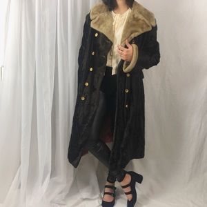 Vintage 1960s faux fur coat